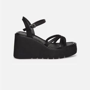 madden girl Vaultt Women's Wedge Sandal